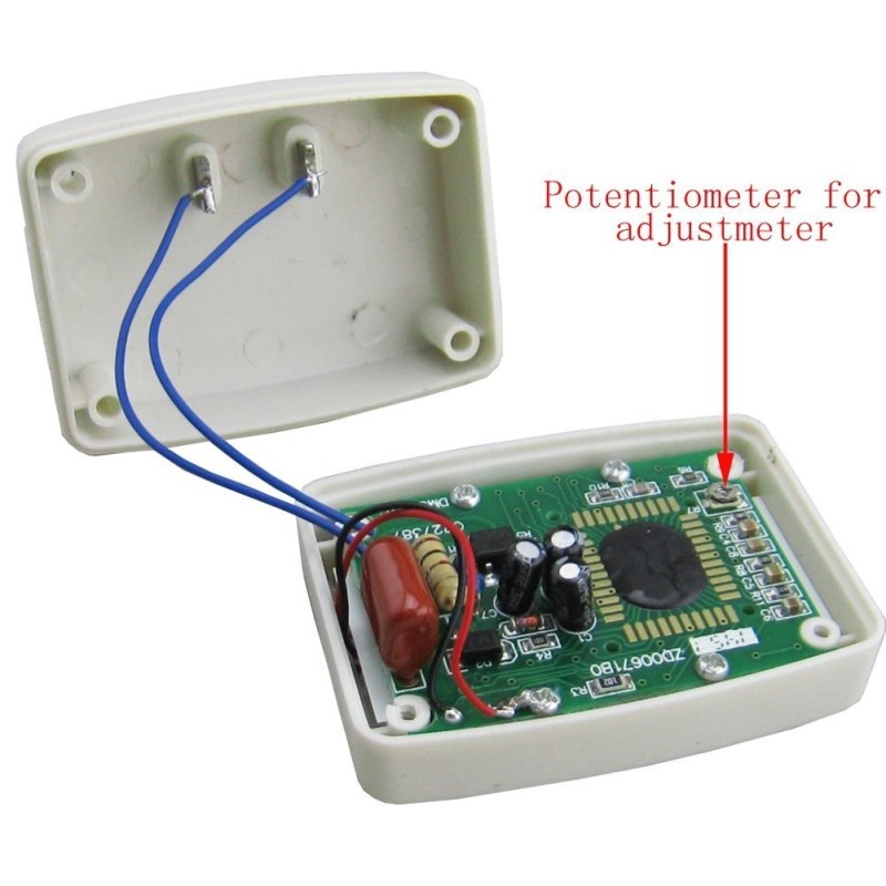 ولت متر AC دوشاخه دار 80 تا 300 ولت